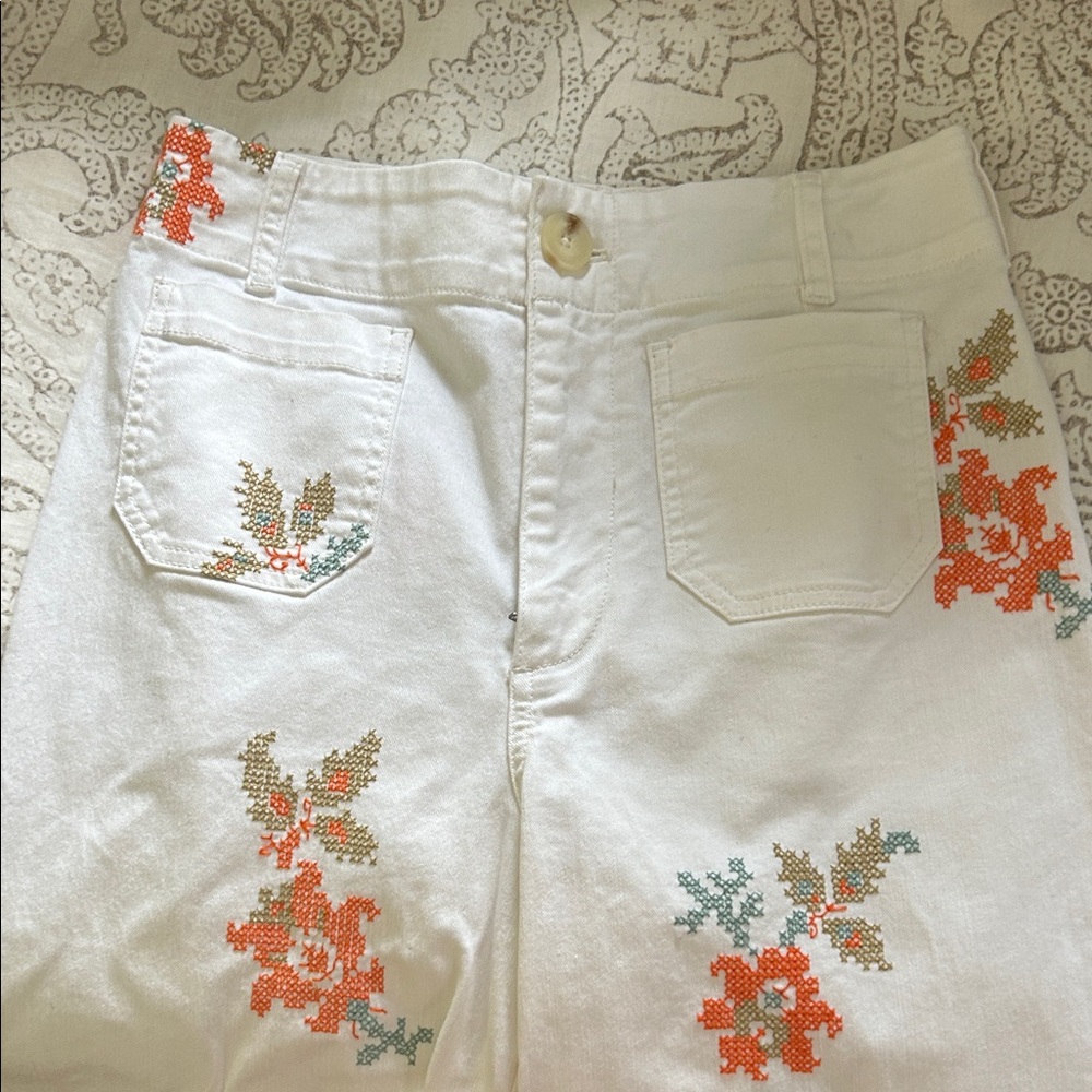 Floral Embroidered White Jeans